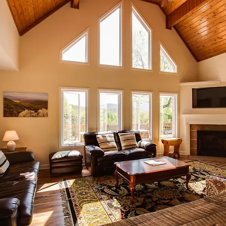 Love Ridge Mountain Lodging Lyndhurst Extérieur photo