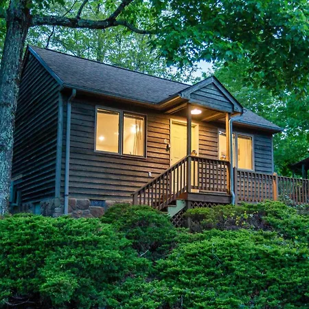 Love Ridge Mountain Lodging Lyndhurst Extérieur photo