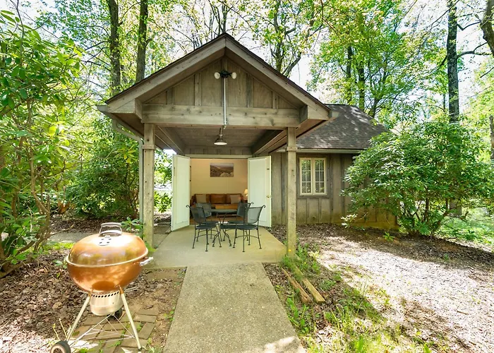 Love Ridge Mountain Lodging