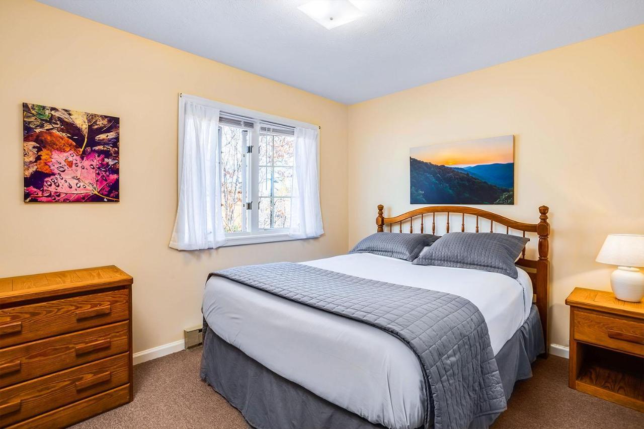 Ridge Mountain Lyndhurst