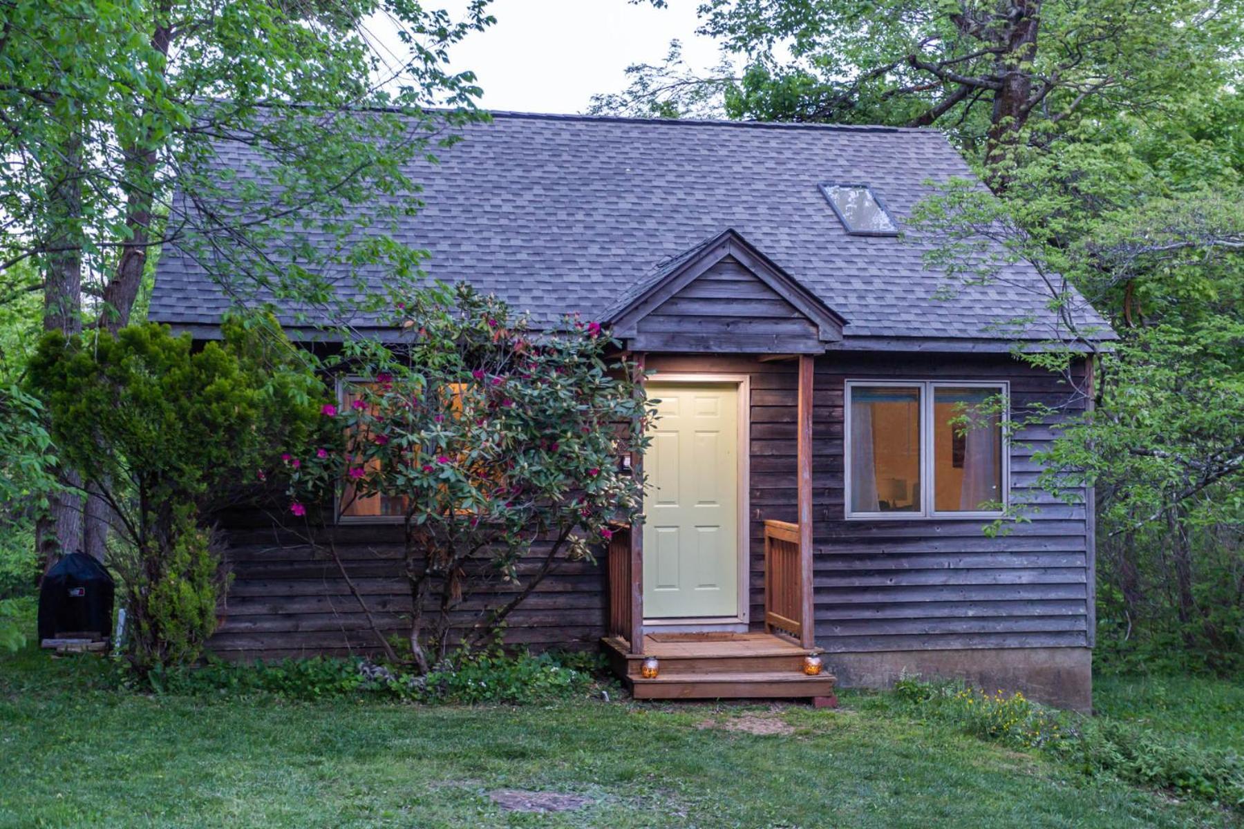 Ridge Mountain Lyndhurst