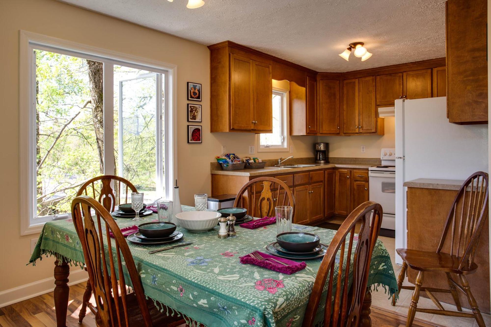 Ridge Mountain Lyndhurst